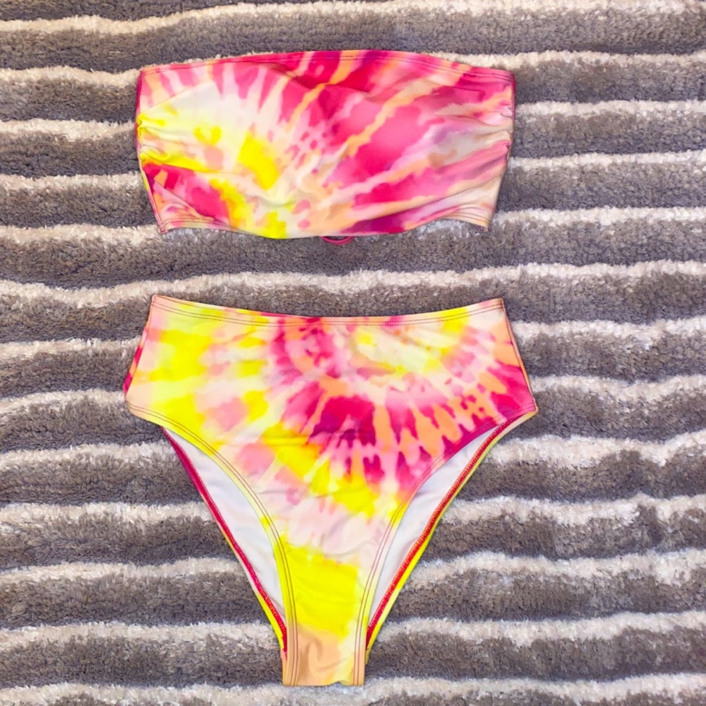 High waisted bikini